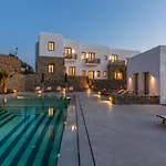Camarades Mykonos Hotel *