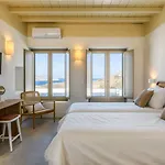 Camarades Mykonos Hotel *