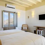 Camarades Mykonos * Áno Merá