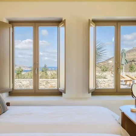 Camarades Mykonos מלון